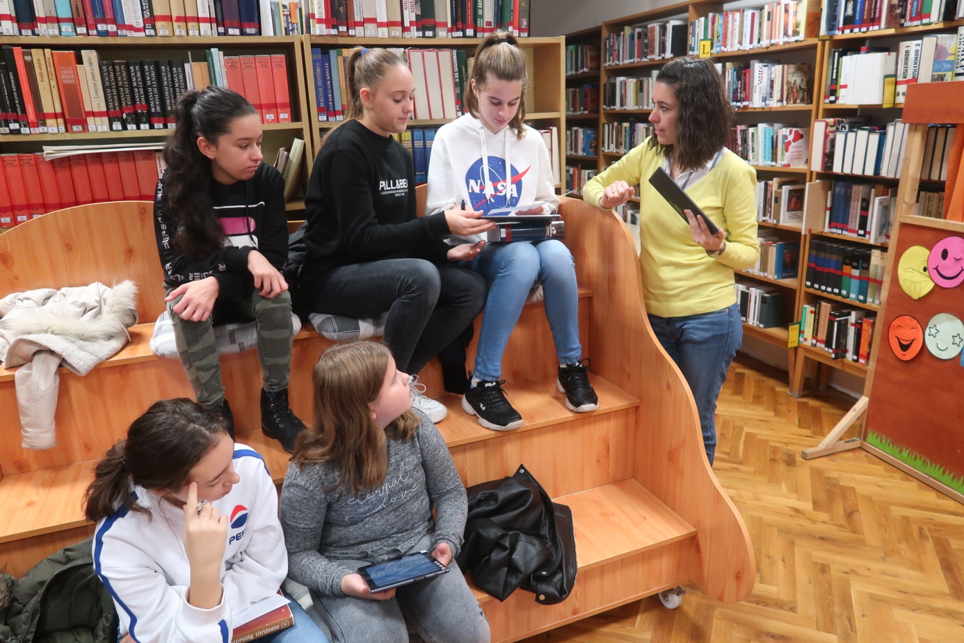 Könyvtári fejlesztés a digitális esélyegyenlőségért és a digitális írástudásért
